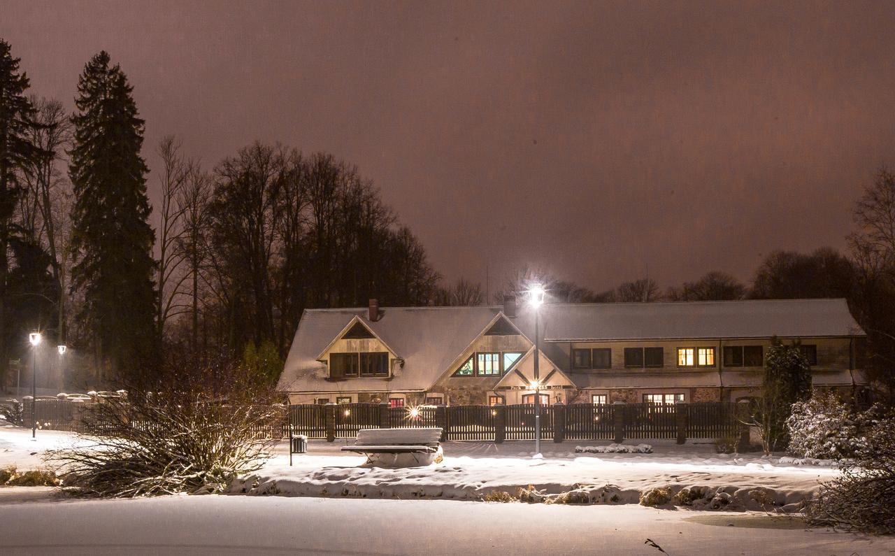 Park Hotel Bruzis Smiltene Exterior photo